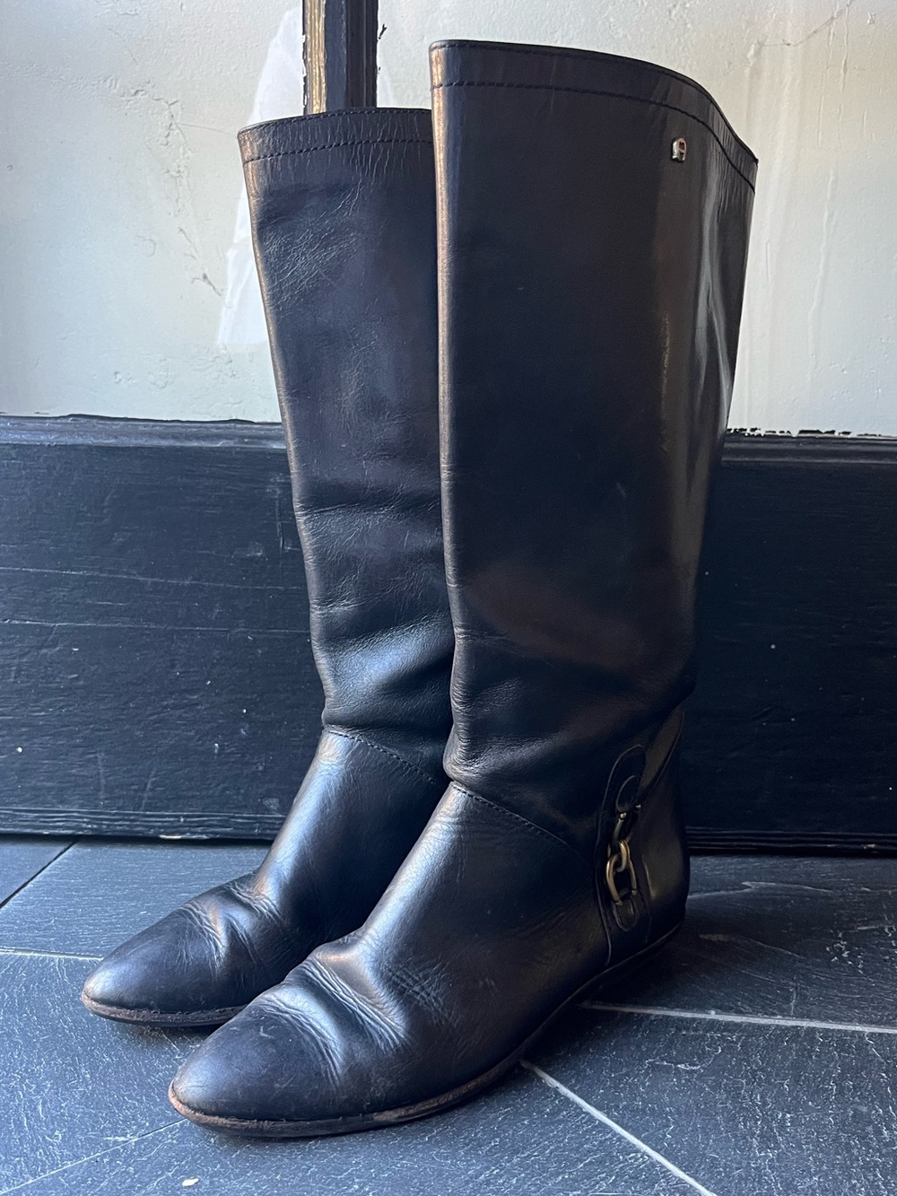 Lovely Vintage Étienne Aigner Black Leather Boots
